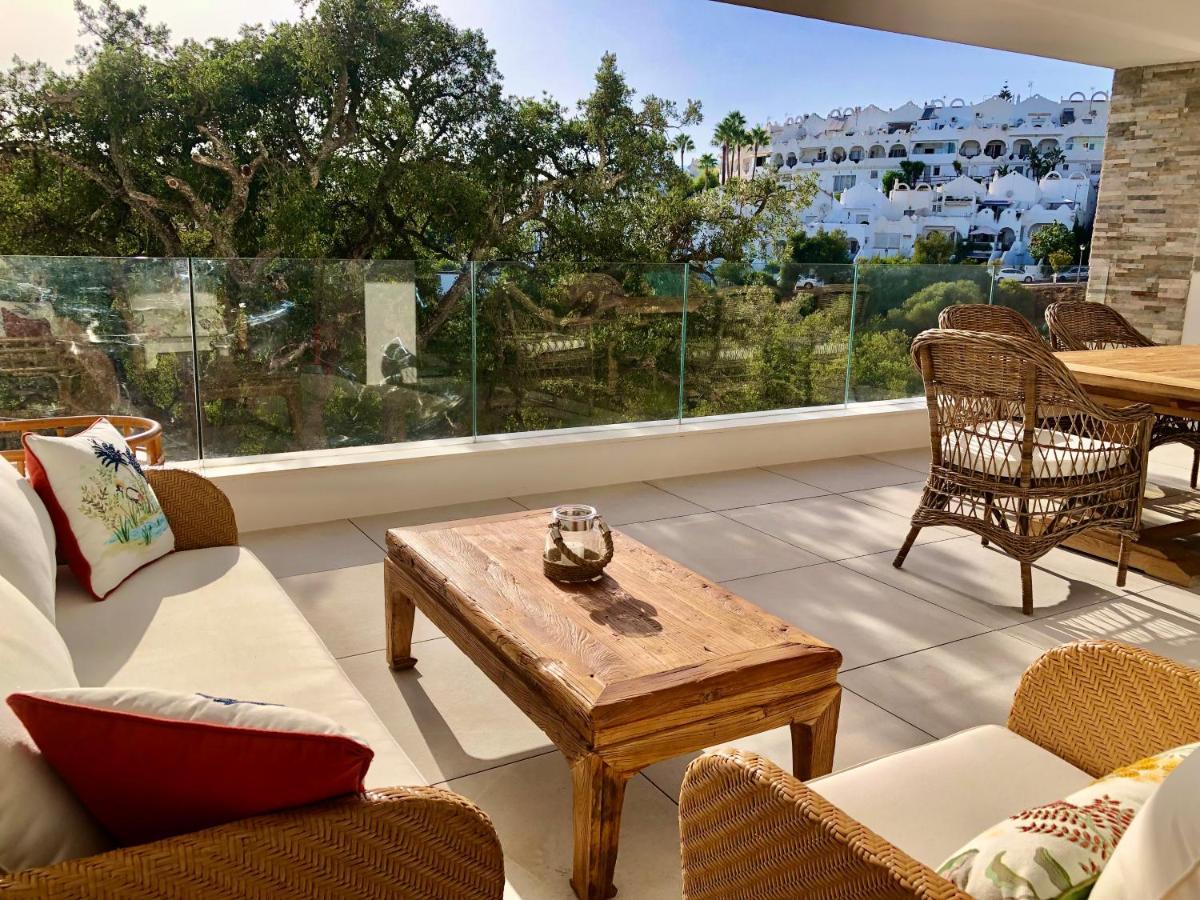 Modern Apartment In Front Of Cabopino Golf 马尔韦利亚 外观 照片