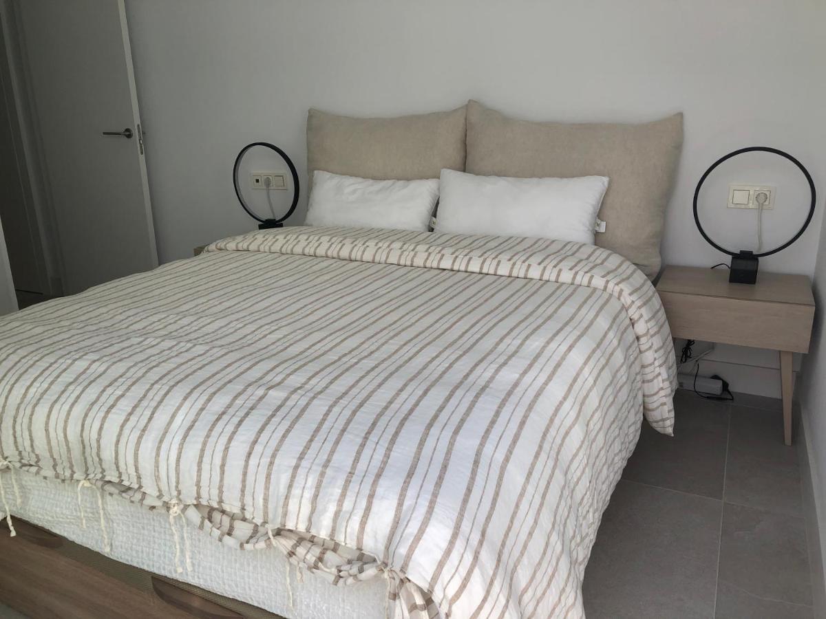 Modern Apartment In Front Of Cabopino Golf 马尔韦利亚 外观 照片